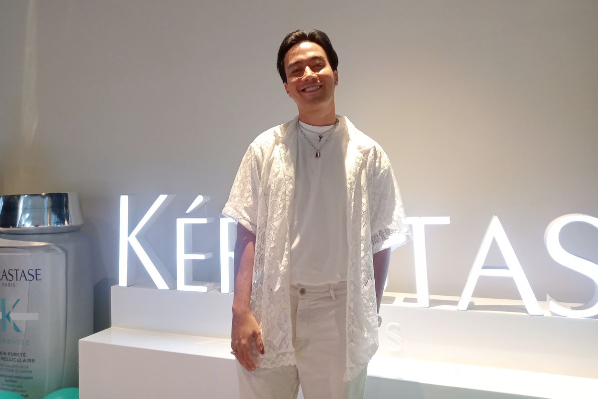 Vidi Aldiano saat ditemui dalam acara peluncuran Kérastase Symbiose di Jakarta, Kamis (11/5/2023).