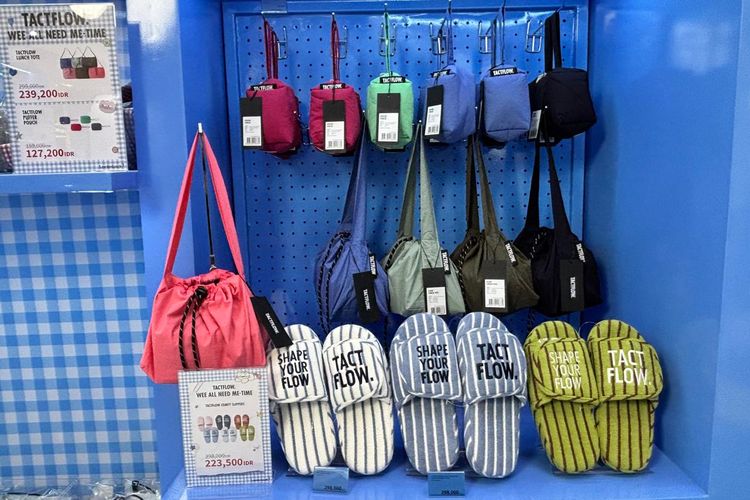 Berbagai produk home living dari TACTFLOW.