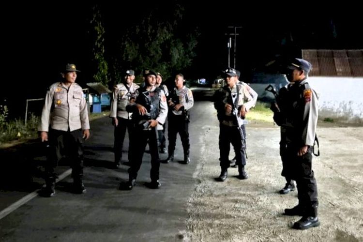 Aparat Gabungan Sisir Titik Rawan Pascabentrokan Warga 2 Desa di Flores Timur