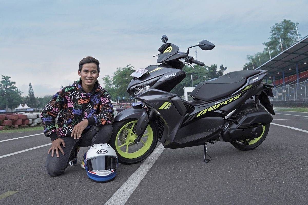 Musim 2022 Galang Hendra Pratama  akan turun balapan di Asia Road Racing Championship (ARRC) kelas Supersports 600cc.
