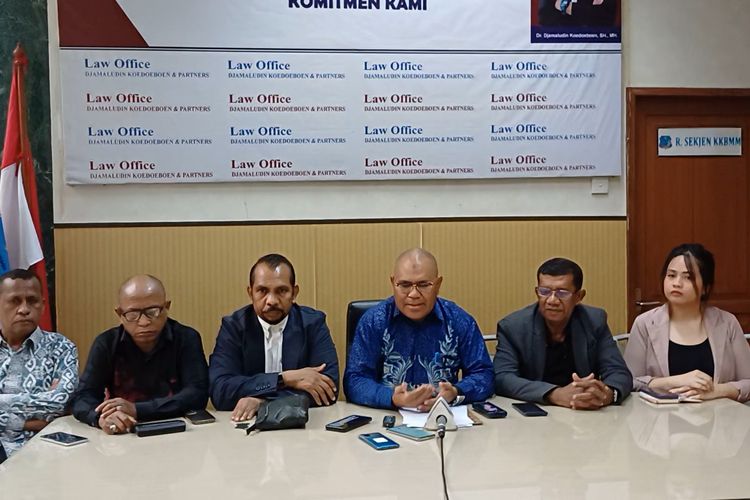 Keluarga eks Menteri Pertanian (Mentan) Syahrul Yasin Limpo (SYL) mengapresiasi keputusan Ketua Komisi Pemberantasan Korupsi (KPK) Firli Bahuri yang datang memenuhi panggilan penyidik Polda Metro Jaya hari ini, Selasa (24/10/2023).