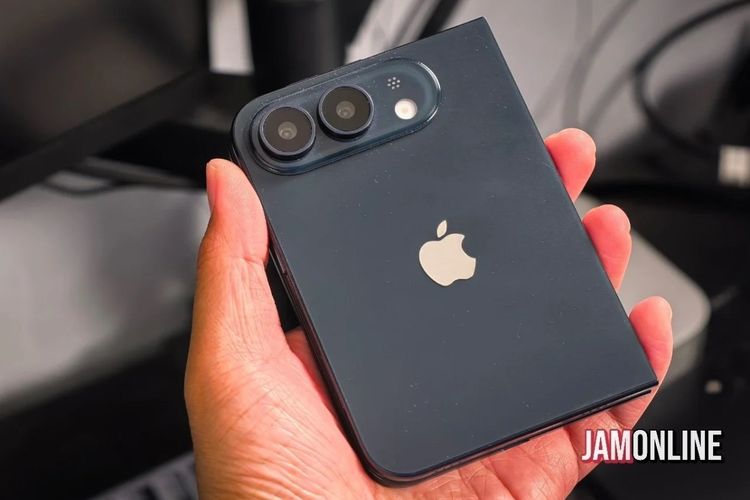 Penguji iPhone Lipat Puji Desainnya, tapi Kompak Soroti Satu Komponen