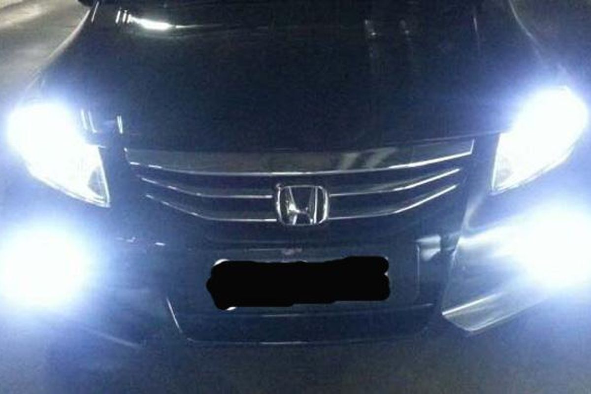 Penggunaan lampu HID.