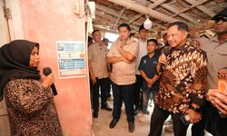 Prabowo Siapkan Genteng Sabut Kelapa untuk Rumah di Daerah Rawan Gempa