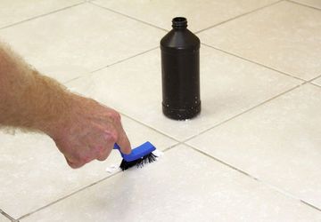 Ahli Konstruksi Bocorkan Tips Pasang Keramik di Lantai Dasar