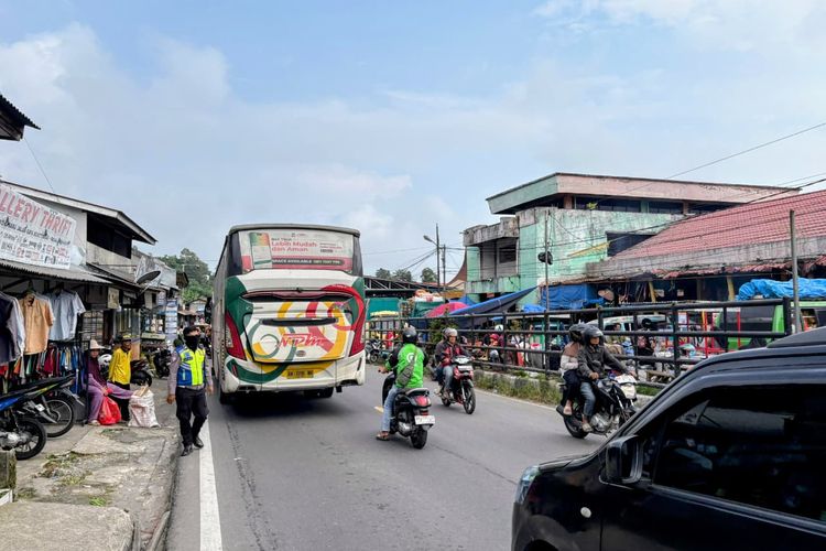 Jalur Panyalaian–Koto Baru Rawan Macet Mengular Saat Mudik di Sumbar, Polisi Siapkan Alternatif