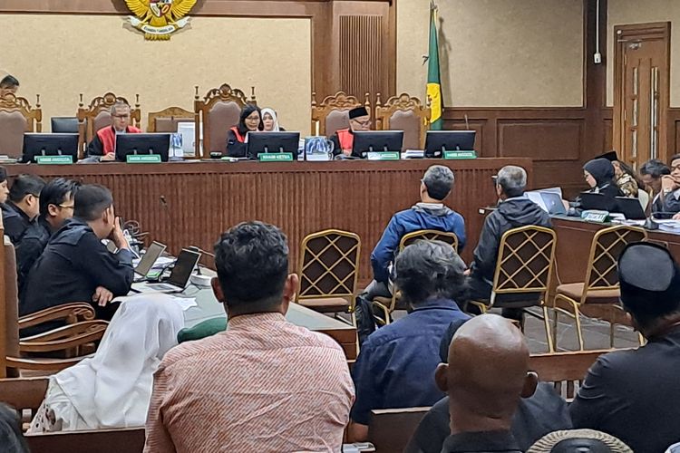 Pejabat Era Yaqut Beli Rumah, Kos, dan Mobil Pakai Fee Percepatan Haji Khusus