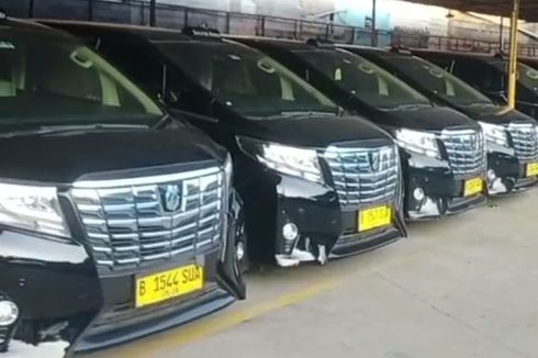 Toyota Alphard Bekas Silver Bird Dilego, mulai Rp 625 Juta