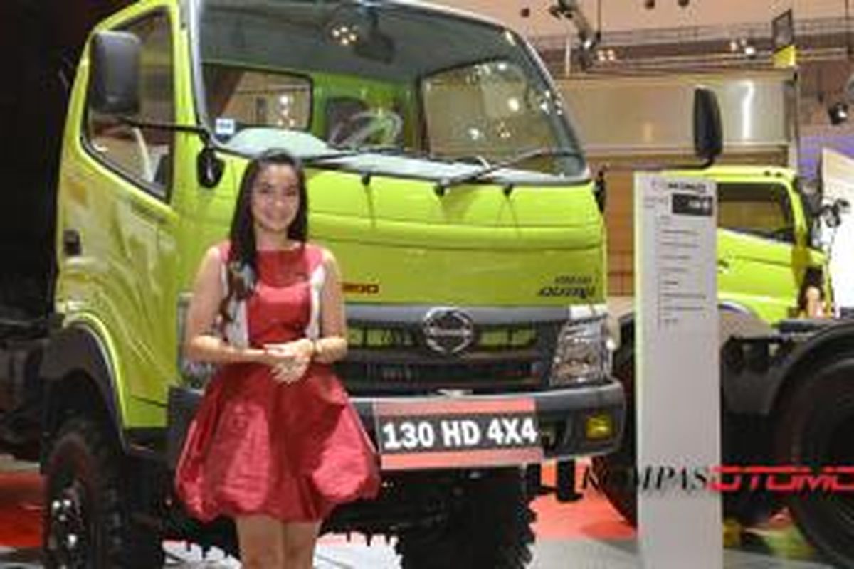 HIno Dutro 130 HD di GIIAS 2015.