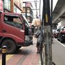 Trotoar di Jalan Panglima Polim Ditata bersama Juru Parkir