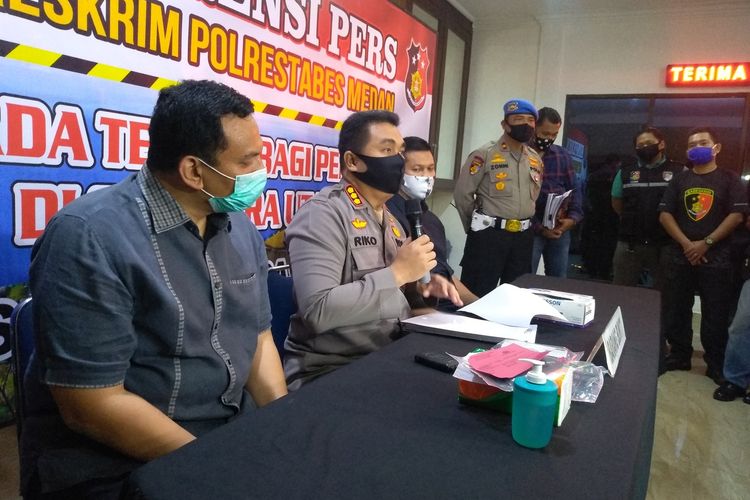Kapolrestabes Medan, Kombes Pol Riko Sunarko membentuk tim untuk mengejar satu tersangka lain dalam kasus dugaan prostitusi melibatkan artis FTV, selebgram, dan foto model berinisial HH (23) yang diamankan pada Minggu (12/7/2020) malam.