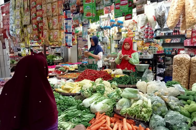 Pedagang Pasar Minta Pemerintah Redam Kenaikan Harga Bahan Pokok