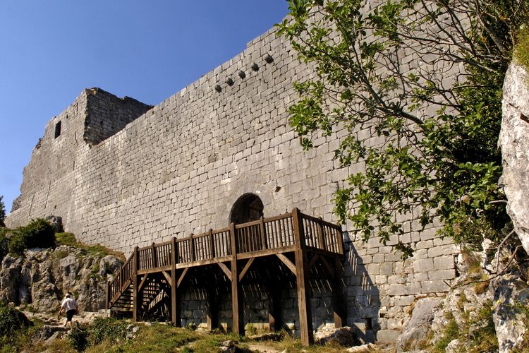 Kastil Montsegur ,Cathar, Ariege, Midi Pyrenees, Perancis.