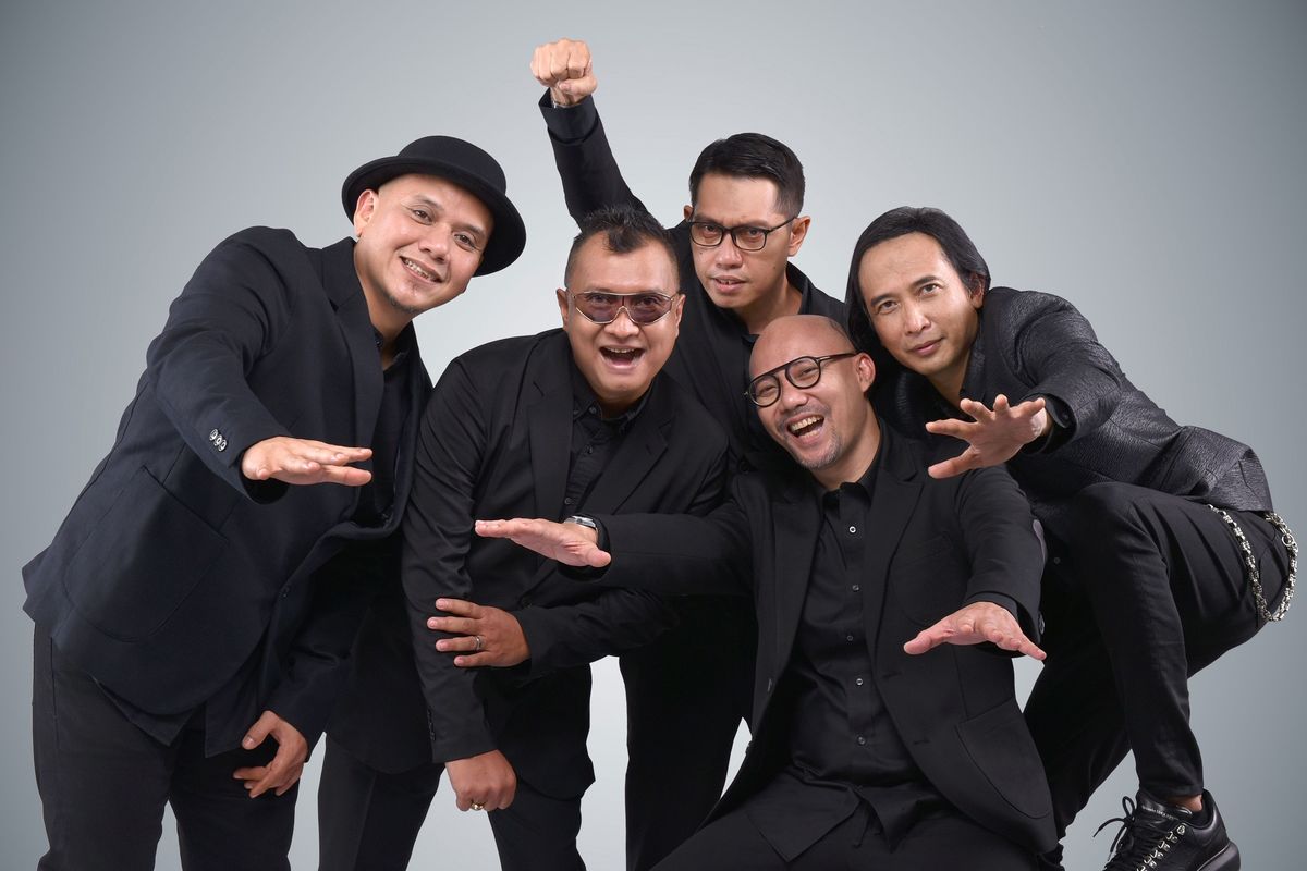 Grup band PADI Reborn kembali menelurkan karya anyar di tengah pandemi. Setelah sebelumnya merilis Ingat Pesan Ibu, Piyu dkk kini meluncurkan singel Memberi Makna Indonesia.