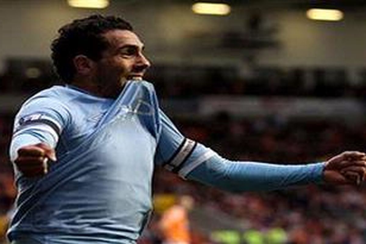 Striker Manchester City, Carlos Tevez.