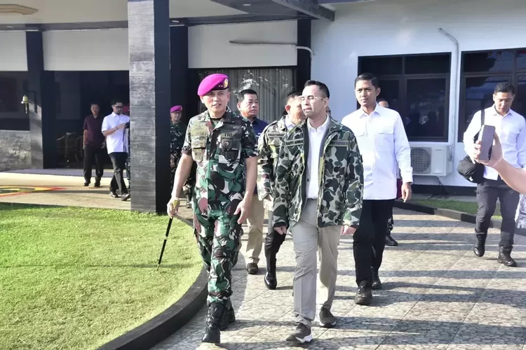 Momen Raffi Ahmad Kunjungi Pasukan Marinir 1 Cilandak, Pimpin Seruan Korps hingga Naik ATAV