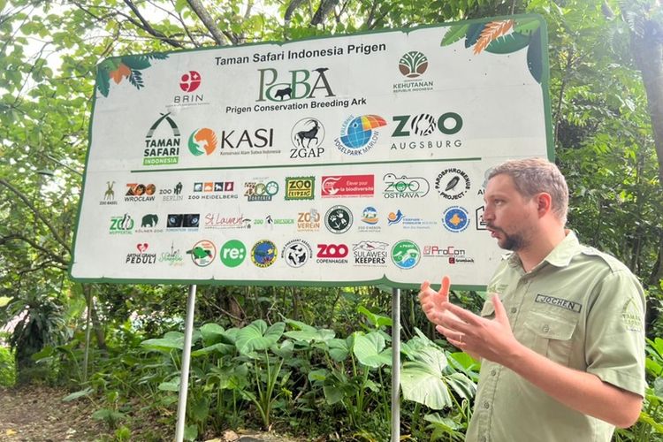 Kurator PCBA Taman Safari Prigen Jochen Menner