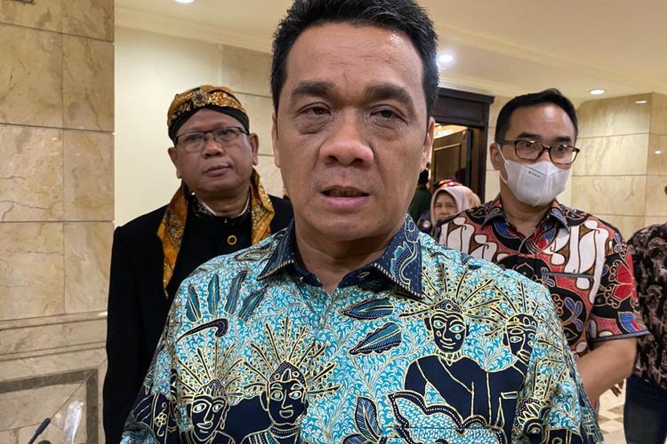 Wakil Gubernur DKI Jakarta, Ahmad Riza Patria mengungkapkan bahwa sejauh ini belum ada pembangunan yang dilakukan di kawasan Pulau G untuk permukiman. Ia pun belum bisa memastikan kapan proses pembangunan hunian akan dilakukan. 