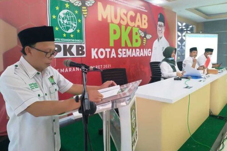 Ketua DPC PKB Kota Semarang, Muhammad Mahsun saat membuka musyawarah cabang di Kota Semarang, Jawa Tengah. 
