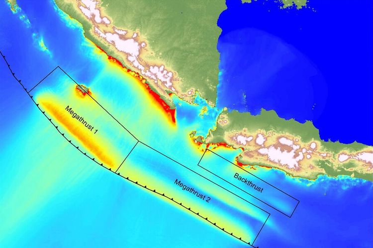 Ketinggian tsunami maksimum di seluruh wilayah model selama durasi simulasi dengan sumber megathrust dan backthrust. Ketinggian tsunami maksimum di sepanjang pantai selatan Jawa Barat, Sumatera, dan Selat Sunda. Ketinggian tsunami hingga 34 meter tercatat di sekitar Ujung Kulon.