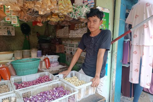 Harga Bawang Merah Turun di Pasar Jangkrik Matraman, Pedagang: Mungkin Stoknya Banyak