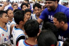 Legenda NBA Sam Perkins Latih Anak Indonesia