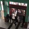 Merangsek Masuk RS, Warga Teriak hingga Pecahkan Pintu Kaca, Menolak Pasien Dimakamkan dengan Protokol Covid-19