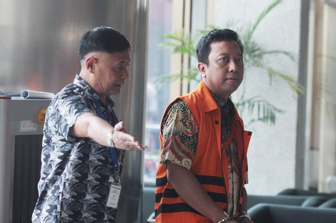 Sakit, Romahurmuziy Kembali Dibawa ke RS Polri