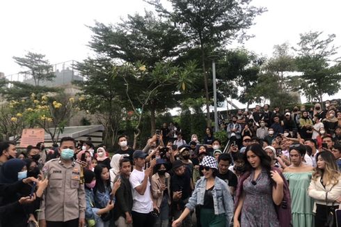 Lokasi Citayam Fashion Week Sempat Ditutup akibat Macet, Panjangnya sampai 4 Kilometer