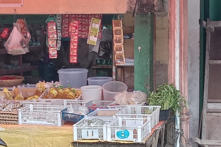 Salah satu penjual cabai di Kota Padang