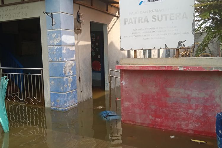 Rob terjadi di Tambaklorok, Kota Semarang, Jawa Tengah. Jumat (13/5/2022)