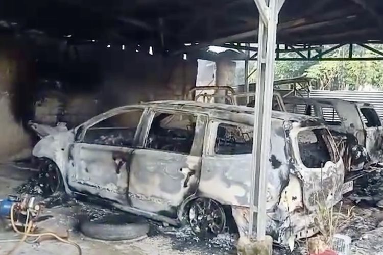 Kronologi Cekcok Bansos Beras Berujung Pembakaran Rumah Lurah di Lampung