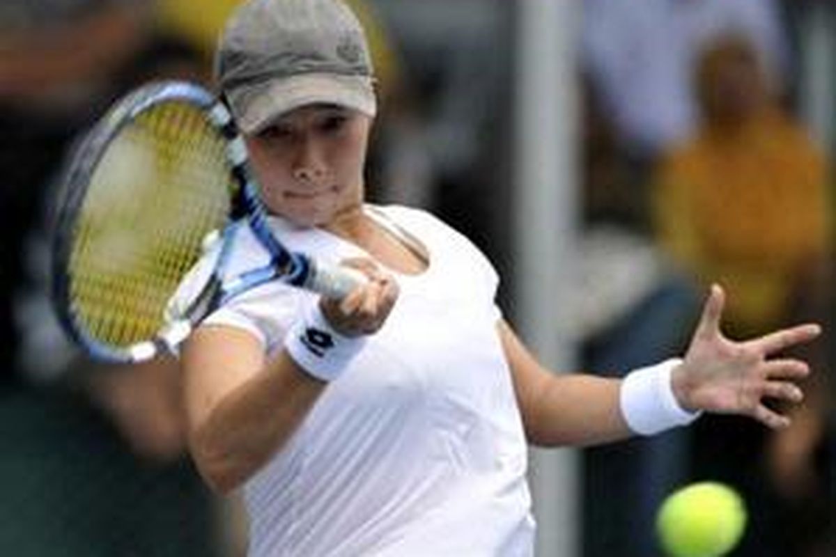 Lavinia Tananta, mengawali kemenangan Indonesia atas Malaysia di semifinal SEA Games XXV Laos. Indonesia menang 2-1 dan bertemu Thailand di final.