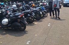 Selain tampilannya, Sora juga memiliki kemampuan (skill) yang mirip Luffy. Secara umum, dia memiliki dua mode bertarung, yaitu mode Thunder dan Torrent.Mode Thunder, yang mirip seperti Luffy mode Gear 2, memungkinkan Sora memberikan serangan bertubi-tubi kepada musuh dengan elemen petir.Lalu mode Torrent, yang mirip seperti Luffy mode Gear 3, membuat Sora dapat menahan dan melakukan serangan mengandalkan elemen angin.Di mode Thunder, nyawa alias Hit Points (HP) yang dimiliki Sora akan dikonversi ke atribut serangan (Attack), sehingga serangan dari skill dia akan semakin sakit ketika mengenai musuh.Sebaliknya pada mode Torrent, atribut Attack Sora akan dikonversi ke HP untuk membuat Sora lebih tebal dan bisa lebih banyak menahan serangan musuh.Moonton Games Sora di MLBB yang memiliki dua mode bertarung, yaitu Thunder (kiri) dan Torrent (kanan).Baca juga: Timnas Mobile Legends Indonesia Sumbang Dua Perunggu di SEA Games Thailand 2025Setiap berganti mode, efek skill yang dimiliki Sora juga akan berubah. Berikut penjelasannya skill-skill yang dimiliki Sora:Moonton Games Tampilan skill ultimate Sora mode Thunder (kiri) dan Torrent (kanan).