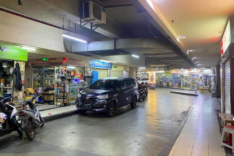 Sentra otomotif Mega Glogok Kemayoran (MGK), Jakarta.