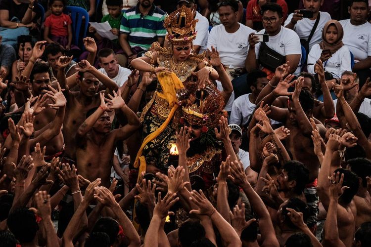 Bali kembali mengukuhkan posisinya sebagai destinasi wisata terbaik dunia dengan meraih peringkat pertama dalam ?The Travelers? Choice Awards Best of the Best Destination List 2026? versi TripAdvisor.