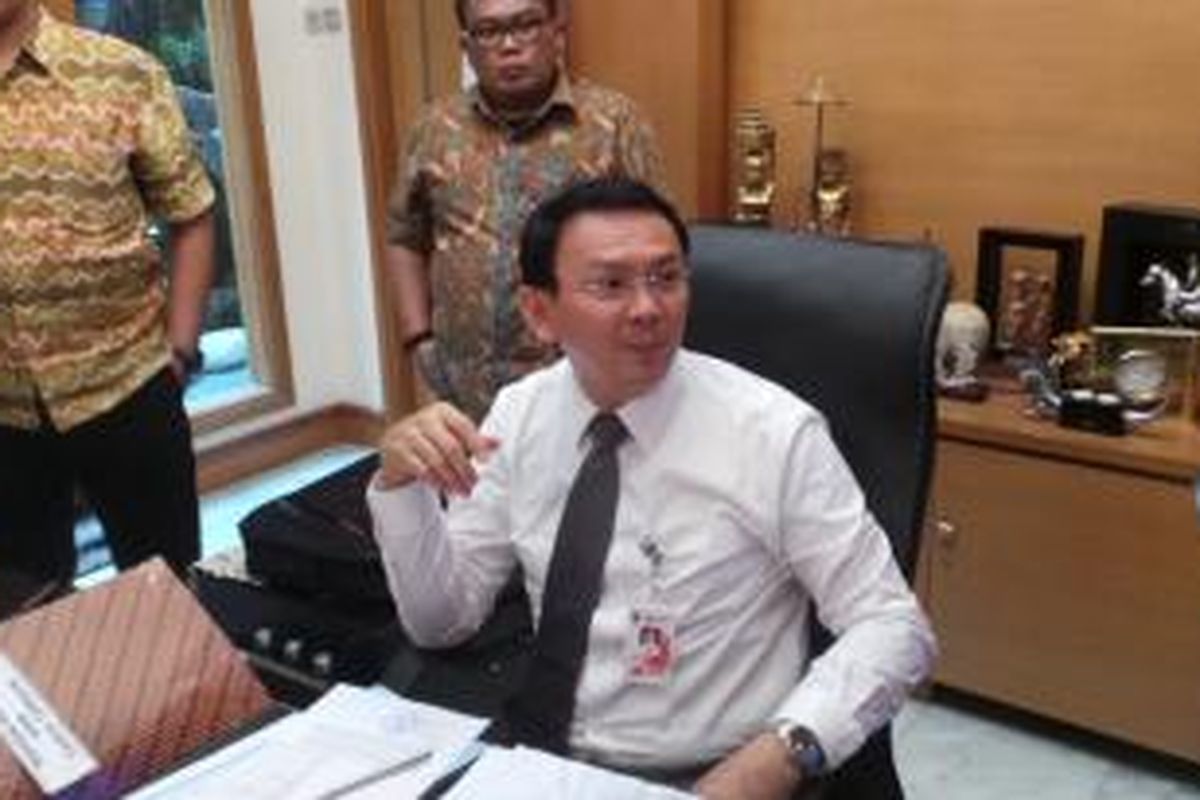 Gubernur DKI Jakarta Basuki Tjahaja Purnama di ruang kerja Gubernur, di Balaikota, Kamis (22/1/2015).