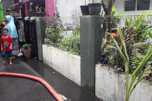 Murid SMP Tewas Tersetrum Pagar Rumah di Depan Sekolahnya...