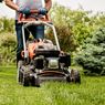 8 Alasan Tidak Boleh Memotong Rumput saat Basah Menurut Ahli