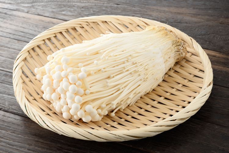A file image of enoki mushrooms. 
