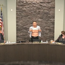 Viral Video Pejabat AS Buka Baju Pamerkan Luka Perang, Protes Sentimen Anti Asia-Amerika