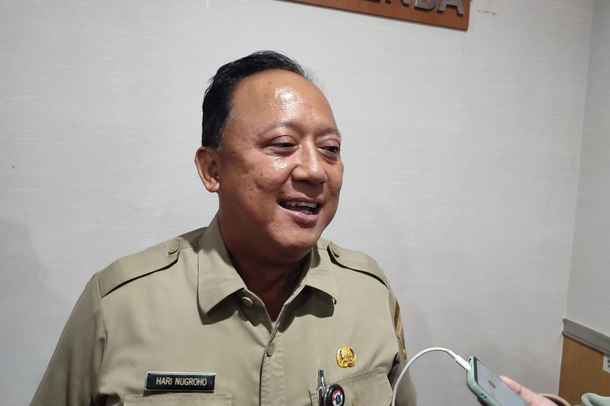 Kepala Dinas Bina Marga DKI Jakarta, Hari Nugroho saat menjelaskan soal Skywalk Kebayoran yang disebut berbayar. Pernyataan Hari disampaikan saat berada di Gedung DPRD DKI Jakarta, Selasa (7/2/2023).