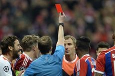 Kartu Merah Tercepat Bawa Bayern Unggul