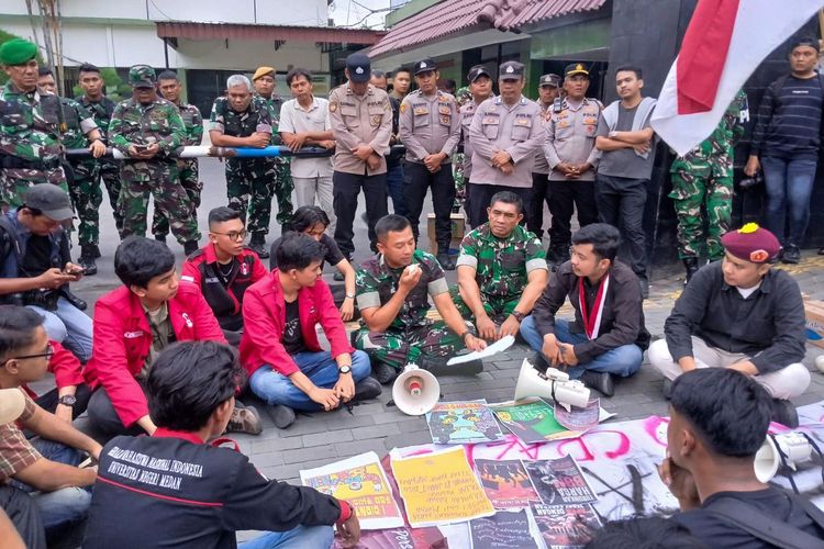 Demo Mahasiswa di Kodim Medan Soroti Militer Urus MBG, Dandim: Markas TNI Tak Boleh Jadi Lokasi Orasi