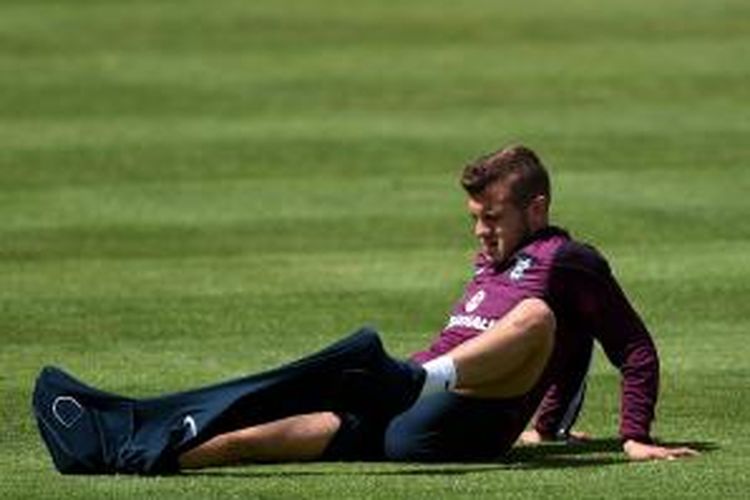 Gelandang Arsenal, Jack Wilshere, mengikuti sesi latihan tim nasional Inggris, di Almancil, Portugal, pada 21 Mei 2014.
