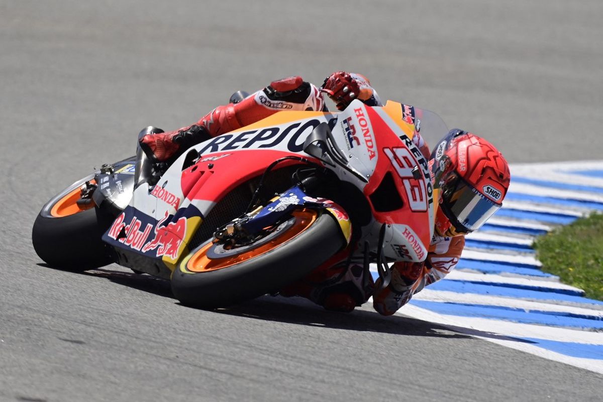 Marc Marquez saat berlaga pada MotoGP Spanyol 2022. (Photo by JAVIER SORIANO / AFP)