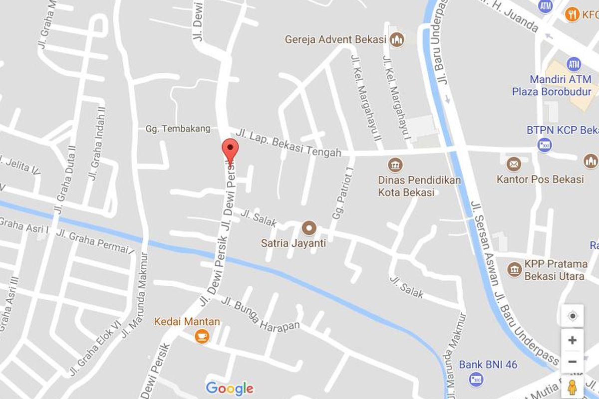 Jalan Dewi Sartika Kota Bekasi berubah nama menjadi Jalan Dewi Persik dalam aplikasi Google Maps, Bekasi, Senin (7/8/2017). 
