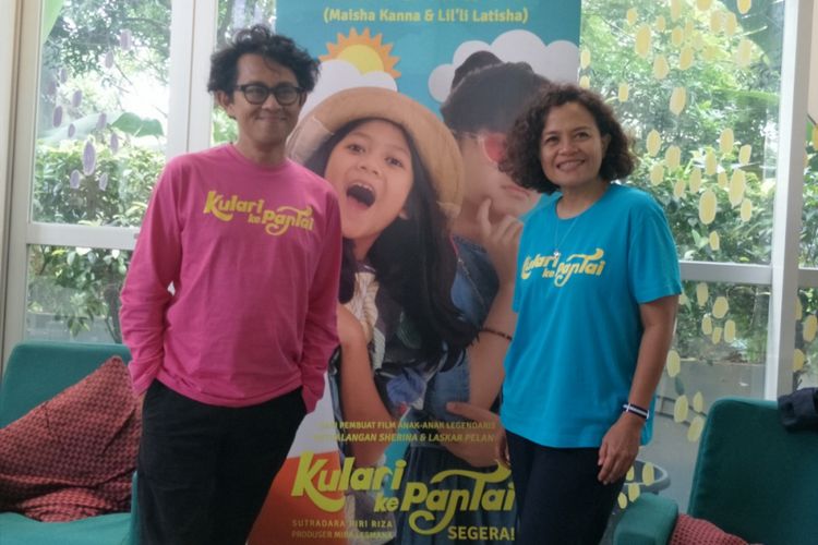 Produser Mira Lesmana dan sutradara Riri Riza dalam wawancara film Kulari ke Pantai di Kedai Kopi 89, Kemang, Jakarta Selatan, Kamis (22/2/2018).