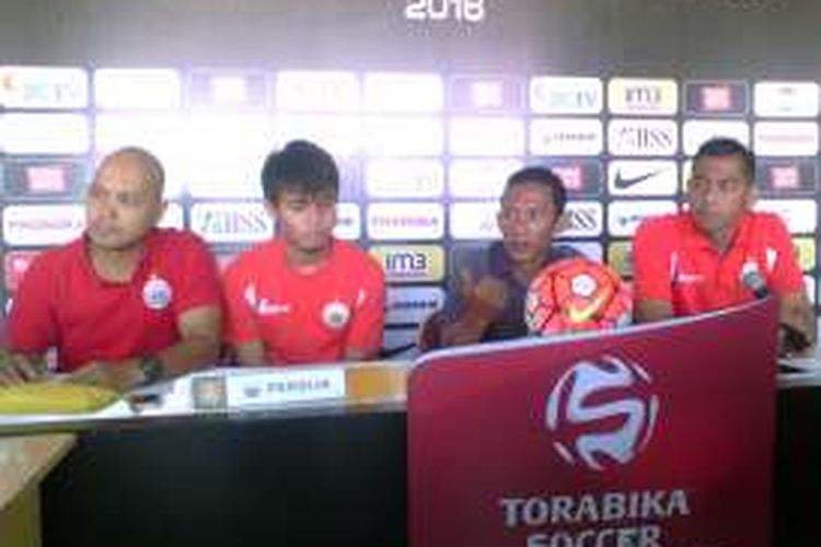 Perwakilan Persija Jakarta dalam sesi konferensi pers, Kamis (11/8/2016).