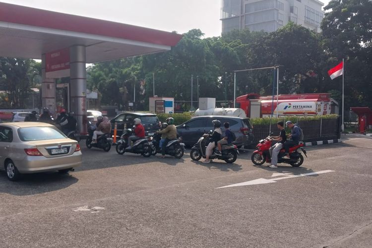 Harga Pertamax Naik Jadi Rp 16.250, Pengendara Motor Kurangi Nongkrong dan Rokok